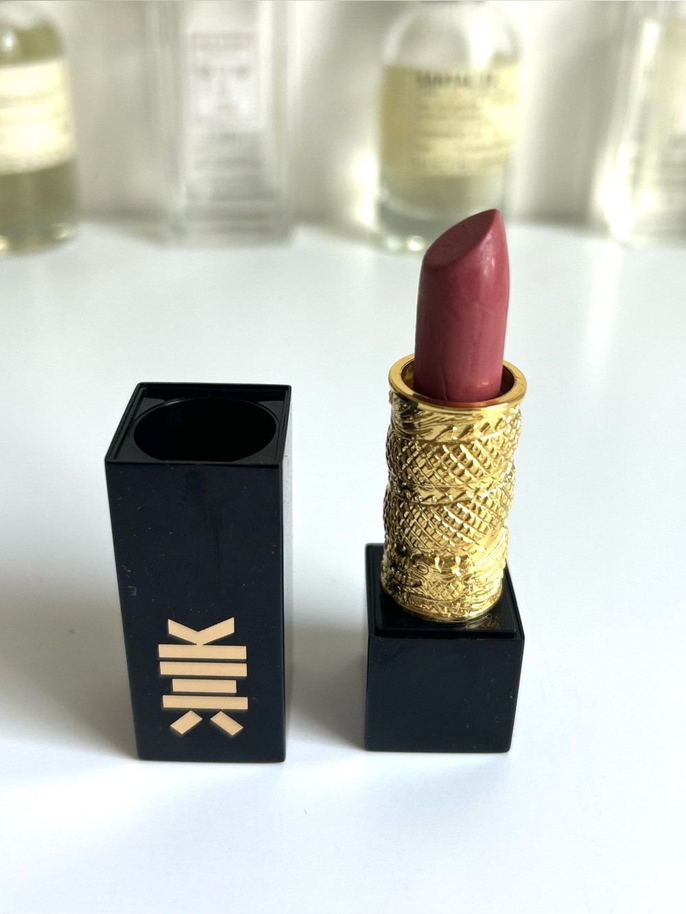 Milk x Wu Tang Lipstick in Flow, New - Picture 5 of 7